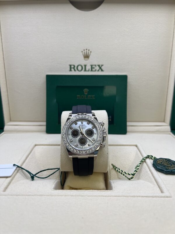 Rolex Daytona Cosmograph White Gold MOP Diamond Dial 126589RBR