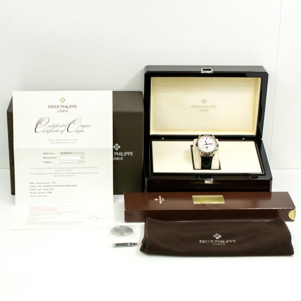 Patek Philippe Perpetual Calendar Silver Dial 5270G-001 Bracelet