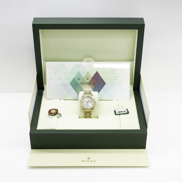 Rolex Day-Date Pearlmaster 36 Yellow Gold Diamond Bezel Silver Diamond Dial 18948